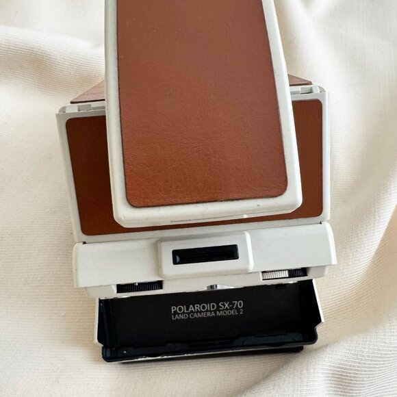 Vintage Polaroid SX-70 Model 2 Land Camera - Picture 3 of 7